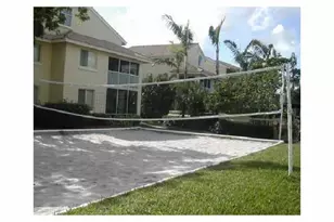 2104 Glenmoor Dr, West Palm Beach, FL 33409 - Photo 8