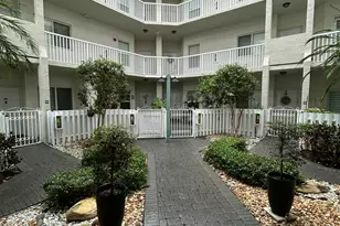 7775 Southampton Terrace, Tamarac, FL 33321 - Photo 4