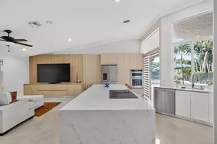 832 Waterview Dr, Weston, FL 33326 - Photo 12