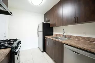 201 SW 7th St, Boca Raton, FL 33432 - Photo 24