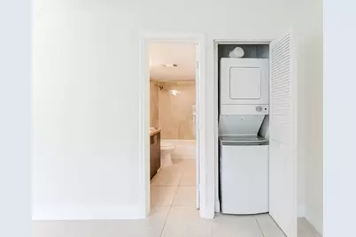 201 SW 7th Street #9, Boca Raton, FL 33432 - Photo 10