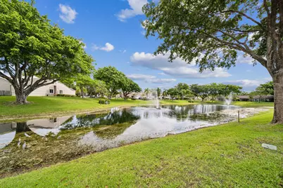 1129 W Lakes Drive, Deerfield Beach, FL 33442 - Photo 20