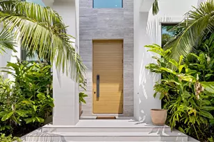 735 W Fern Dr, Boca Raton, FL 33432 - Photo 2