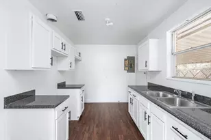 366 W 67th St, Jacksonville, FL 32208 - Photo 10