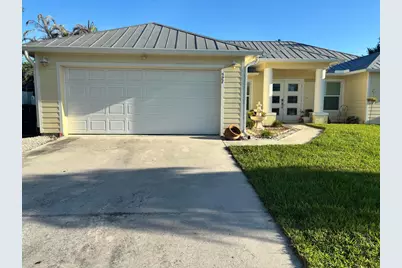 527 NW Avon Avenue, Port Saint Lucie, FL 34983 - Photo 2