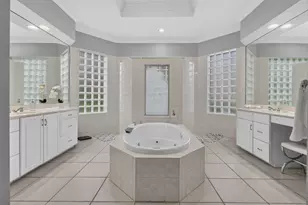 851 Forest Glen Ln, Wellington, FL 33414 - Photo 22