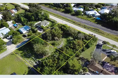 8686 SE Lyons Street, Hobe Sound, FL 33455 - Photo 4