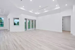 18211 SE Old Trail Dr W, Jupiter, FL 33478 - Photo 12