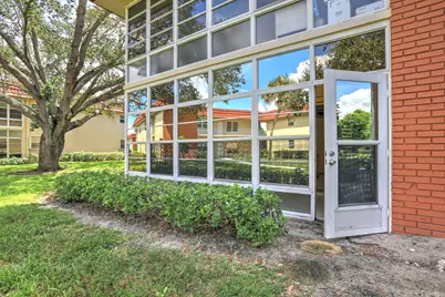 46 Woodland Drive #106, Vero Beach, FL 32962 - Photo 2