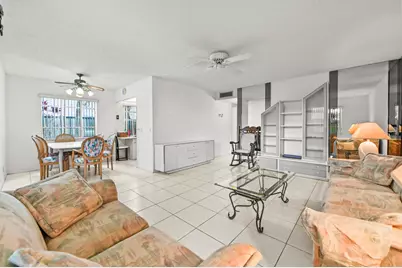 20 Flanders A, Delray Beach, FL 33484 - Photo 6