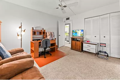 20 Flanders A, Delray Beach, FL 33484 - Photo 16