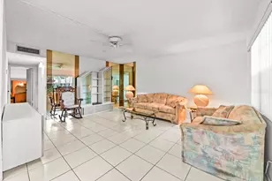 20 Flanders A, Delray Beach, FL 33484 - Photo 4