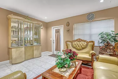 1627 4th Court NE, Boynton Beach, FL 33435 - Photo 8