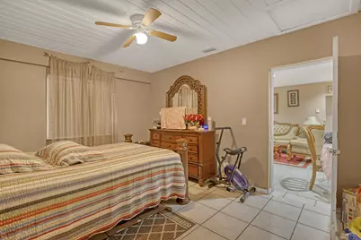 1627 4th Court NE, Boynton Beach, FL 33435 - Photo 14