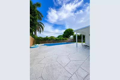 345 Pinehurst Road, Palm Springs, FL 33461 - Photo 24