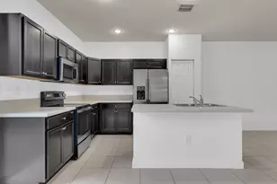 3701 NE 2nd St, Homestead, FL 33033 - Photo 6
