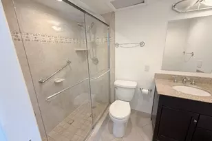 106 Burgundy C, Delray Beach, FL 33484 - Photo 4