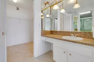 60 Yacht Club Dr, North Palm Beach, FL 33408 - Photo 12
