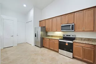 6475 Oxford Cir, Vero Beach, FL 32966 - Photo 2