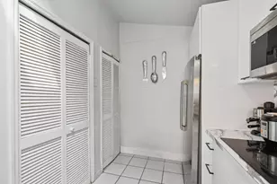 8738 NW 150th Terrace, Miami Lakes, FL 33018 - Photo 18