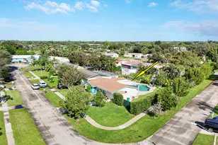 60 Camelia Cir, Tequesta, FL 33469 - Photo 4