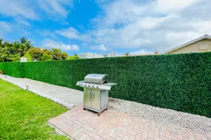 234 Hibiscus Ave, Lauderdale by the Sea, FL 33308 - Photo 24