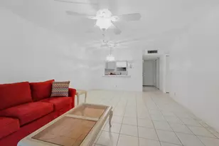 705 Lori Dr, Palm Springs, FL 33461 - Photo 6