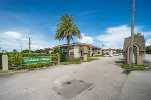 705 Lori Dr, Palm Springs, FL 33461 - Photo 36