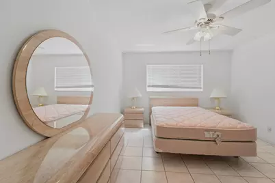 705 Lori Drive #112, Palm Springs, FL 33461 - Photo 12