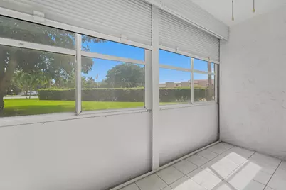 705 Lori Drive #112, Palm Springs, FL 33461 - Photo 8