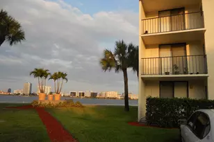 752 Executive Center Dr, West Palm Beach, FL 33401 - Photo 4