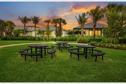 13669 Le Christine Drive, Palm Beach Gardens, FL 33412 - Photo 38