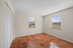 2707 Vandiver Dr, West Palm Beach, FL 33409 - Photo 10