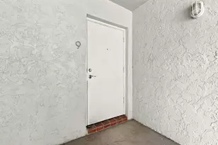 3421 NE 15th Ave, Oakland Park, FL 33334 - Photo 4