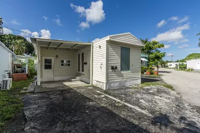 2776 NW 29th Place, Oakland Park, FL 33311 - Photo 4