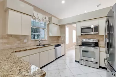 11081 Springbrook Circle, Boynton Beach, FL 33437 - Photo 14