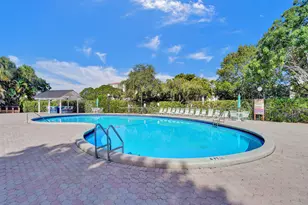 2200 S Cypress Bend Dr, Pompano Beach, FL 33069 - Photo 32