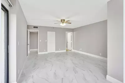 2200 S Cypress Bend Drive #707, Pompano Beach, FL 33069 - Photo 8
