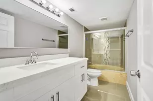2200 S Cypress Bend Dr, Pompano Beach, FL 33069 - Photo 12