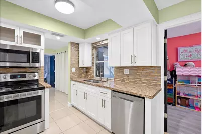 4911 NW 14th Avenue, Deerfield Beach, FL 33064 - Photo 14