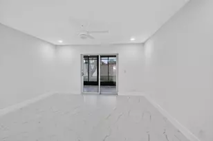 8224 Summerbreeze Ln, Boca Raton, FL 33496 - Photo 16