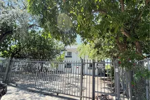1052 NW 4th St, Miami, FL 33128 - Photo 2