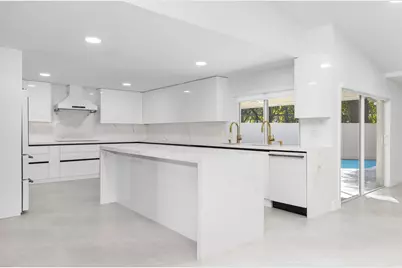 7134 San Sebastian Drive, Boca Raton, FL 33433 - Photo 1