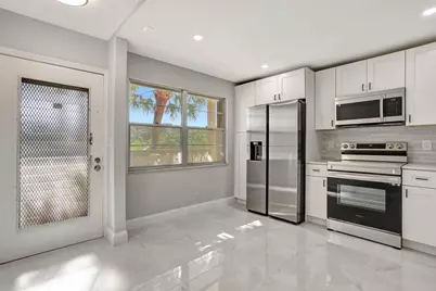 2202 Lucaya Bend #G2, Coconut Creek, FL 33066 - Photo 2