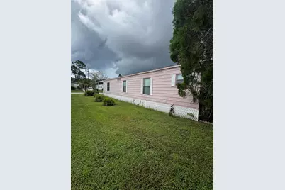 24 Flores Del Norte, Fort Pierce, FL 34951 - Photo 6