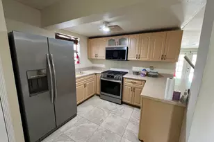 591 Tallulah Rd, Lake Worth, FL 33462 - Photo 6