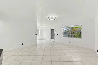 541 Burgundy L #541, Delray Beach, FL 33484 - Photo 4