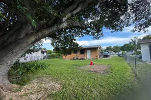 555 Harem Ave, Opa Locka, FL 33054 - Photo 6
