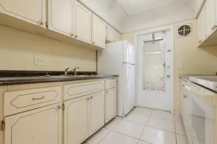 5480 NW 11th St, Plantation, FL 33313 - Photo 8