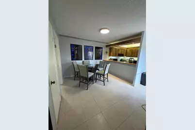 632 Springdale Circle, Palm Springs, FL 33461 - Photo 10